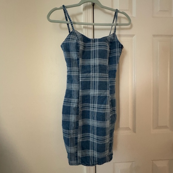 H&M Blue Plaid Women's Dress - Picture 5 of 5